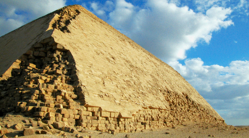 Entretien avec Nicolas Tenzer: vers la fin des organisations pyramidales ?